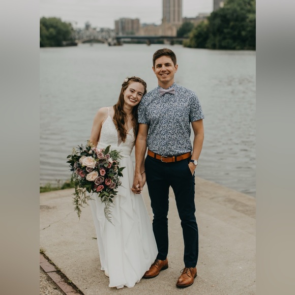 Truvelle Custom Made Wedding Dress - Picture 2 of 4